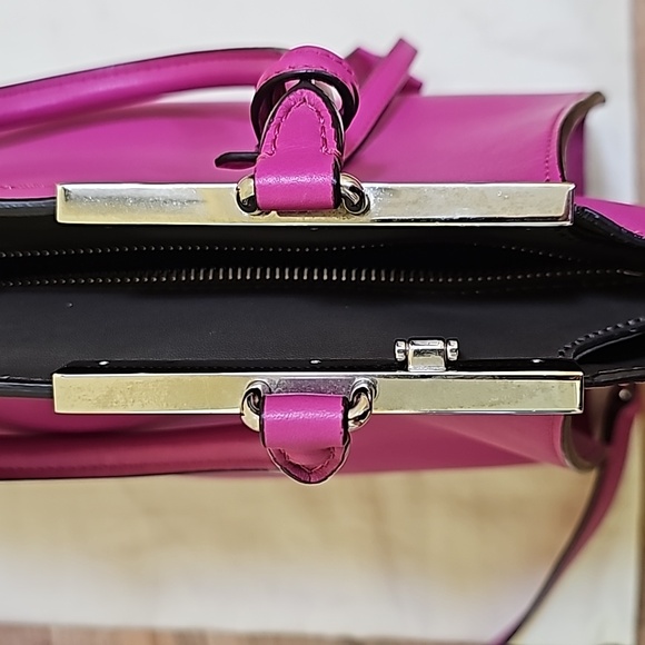 🎉HOST PICK🎉 FENDI 3 Jours Calfskin Leather Shoulder Bag, Pink - Picture 17 of 17